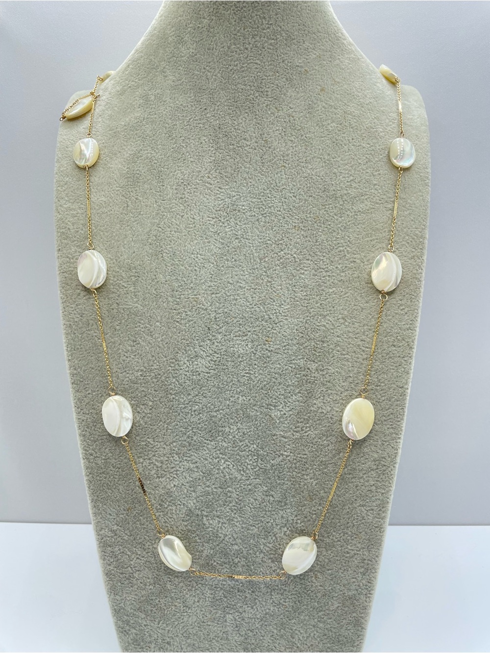 Soxinate Neuf Gold Tone Mother of Pearl Station Necklace Long Shell Chain